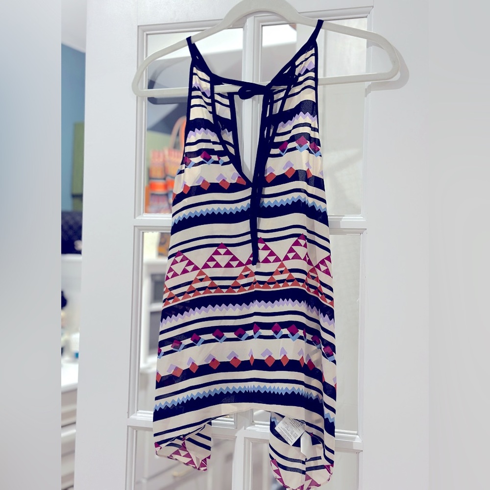 NWT BCBG Claudia Multicolor Aztec Print Sleeveless Blouse Size XS